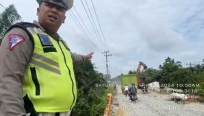 Akibat Banjir di Inhu Riau, Sebabkan Jembatan Sei Solok KM 183 Amblas