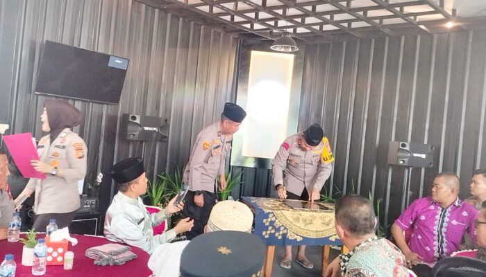 AKBP Suwinto SH.SIK Resmikan Cafetaria Harmoni Center Polres Pelalawan