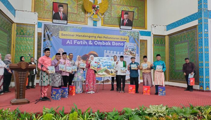 Hadiri Seminar Mendongeng dan Peluncuran Buku “Al-Fatih Dan Ombak Bono”, Bupati Pelalawan Berharap Agar Dapat Meningkatkan Minat Baca Anak-anak