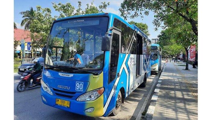 Mulai Hari Ini, Walikota Pekanbaru Gratiskan Ongkos Bus TMP Bagi Pelajar