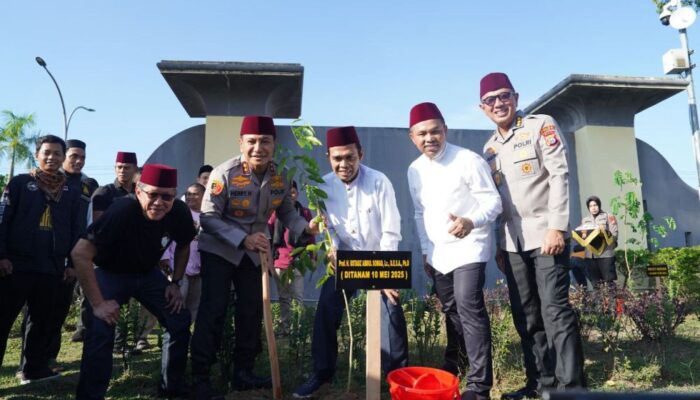 Gubernur Riau Ajak Warga Menanam Pohon, Jadikan Sebagai Budaya Lestari