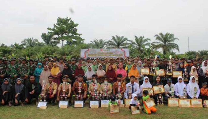 Danyon B Pelopor Menghadiri Upacara Penutupan TMMD ke-125