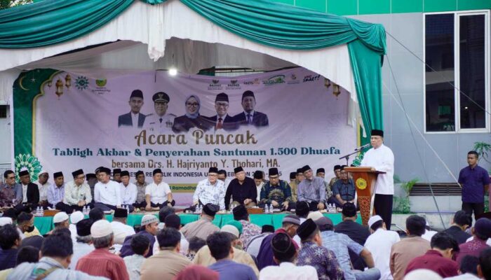Semangat Berbagi di Kampus UMRI, Ribuan Jamaah Hadiri Tabligh Akbar dan Penyerahan Santunan Dhuafa