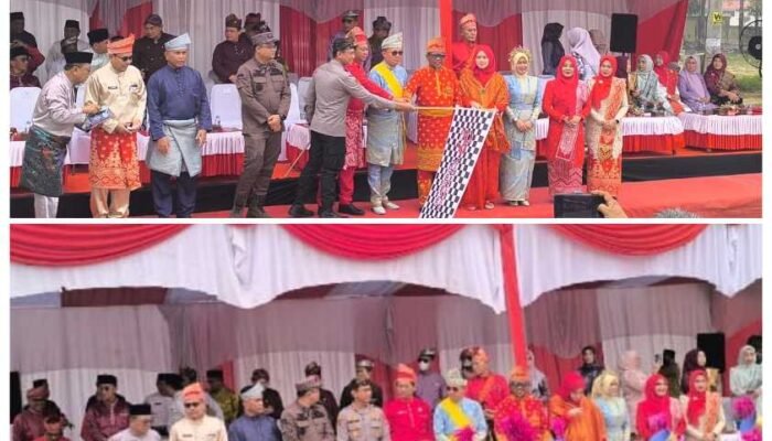 Bupati dan Wakil Bupati Lepas Kirab Budaya, Tandai Dimulainya Rangkaian Helat Pelalawan ke-27
