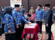 Lantik 53 Kepala Sekolah, Bupati Zukri: Tak Boleh Ada Anak Pelalawan Putus Sekolah